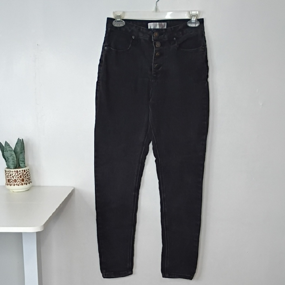 No Boundaries Black High-Waist Skinny Jeans Size 7 – Button-Up Front, Stretch